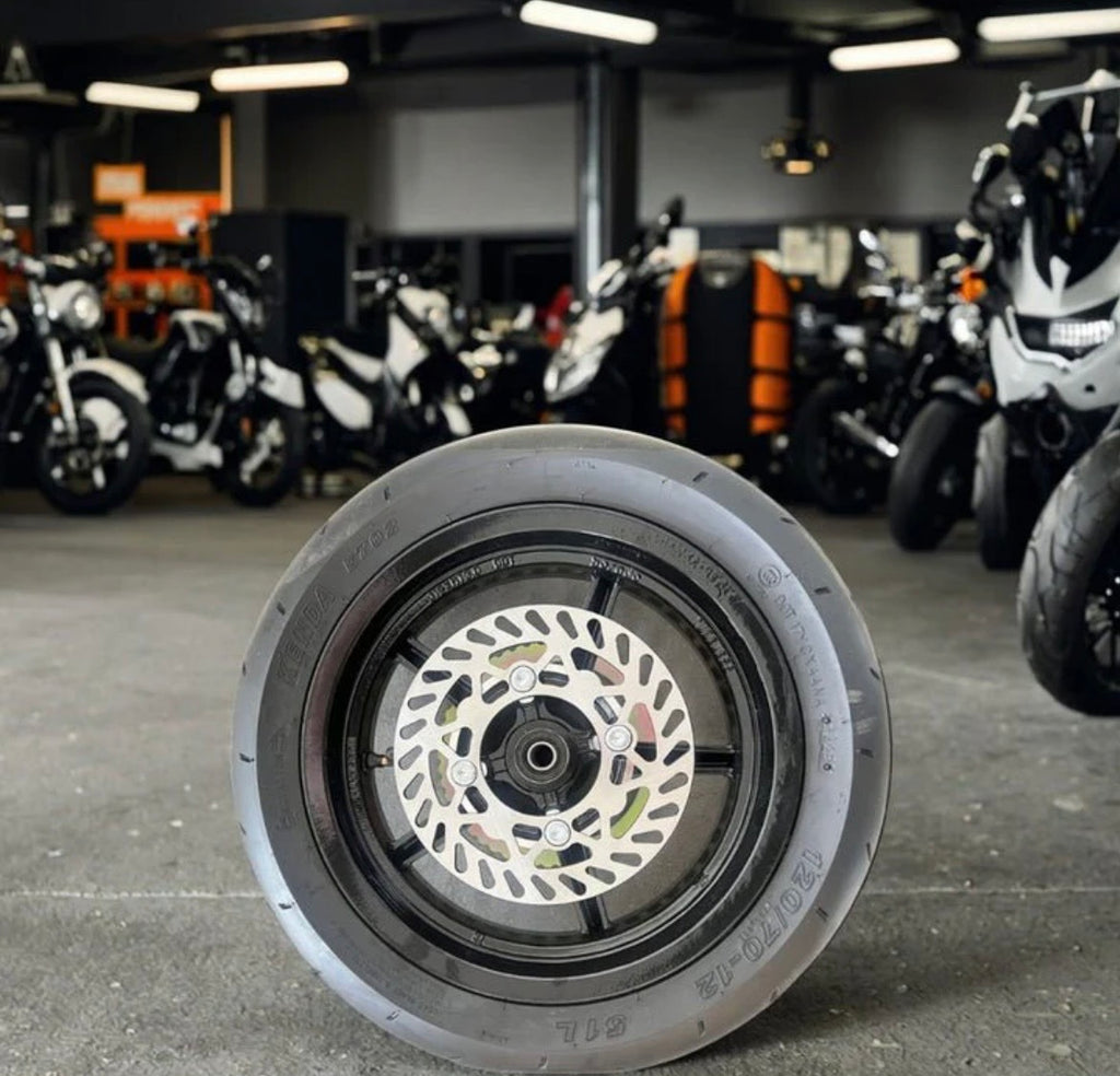 Tuttio/Razor Supermoto Wheel Set